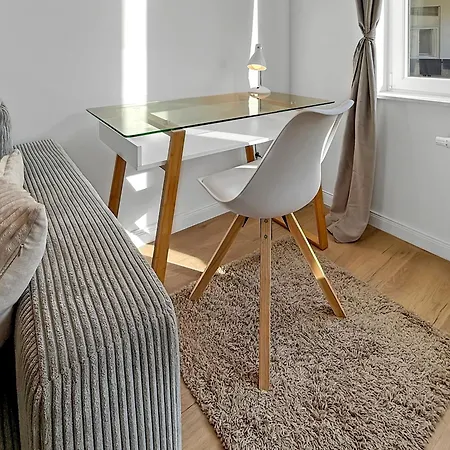 Design 2 Bedrooms Living And Balcony *