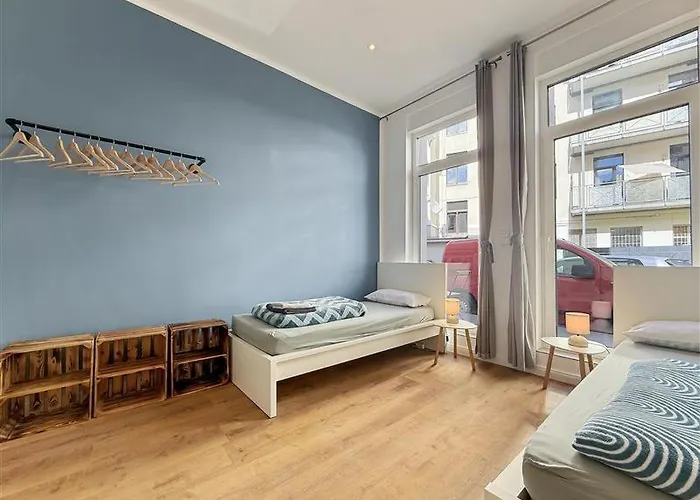 Design 2 Bedrooms Living And Balcony Appartamento *